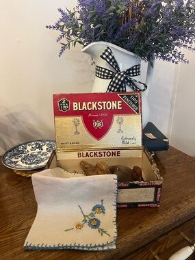 Awesome Blackstone Cigar Box 1930s in fair condition
